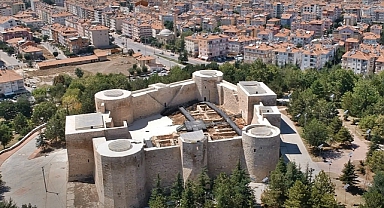 Karaman için kuvvetli rüzgar ve fırtına uyarısı 