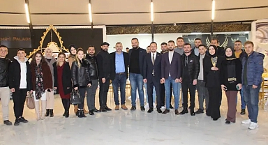 Milletvekili Eser'e Vefa Gecesi Düzenlendi