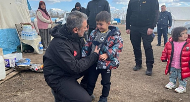 Karaman Valisi Tuncay Akkoyun Deprem Bölgesindeki Başarılı Çalışmaları İle Ulusal Basında
