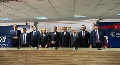 AK Parti belediye başkanlığı aday adaylarını tanıttı