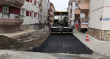 Asfalt ve park çalışmaları devam ediyor