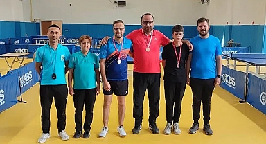 Masa tenisi turnuvası düzenlendi