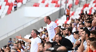 Şevket Varol: Türkçe'nin başkentinde Yunus Emre'nin hoşgörüsünü göstermeliyiz