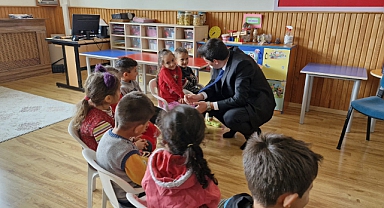 Kaymakam Erdoğan Öğrencilerin Dersine Girdi