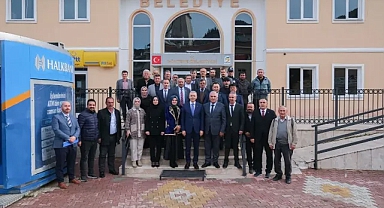 Vali Çiçekli, Göktepe Belediyesi’ni Ziyaret Etti