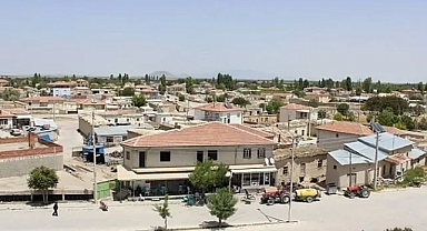 Akçaşehir Eczanesine Tekrar Kavuşuyor