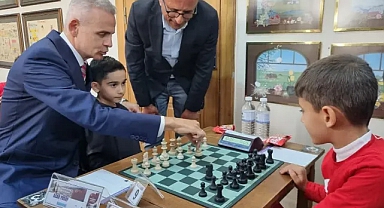 Karaman’da Cumhuriyet Bayramı Hamlelerle Kutlandı: Satranç Tutkusu Cumhuriyet Coşkusuyla Buluştu