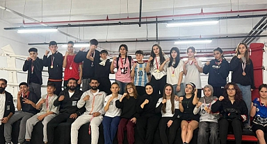 Karaman’da Muay Thai Rüzgarı Esti: 65 Sporcu Ringde Ter Döktü