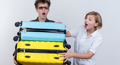 Seyahatlerde En İdeal Seçim: Orta Boy Valiz Avantajları