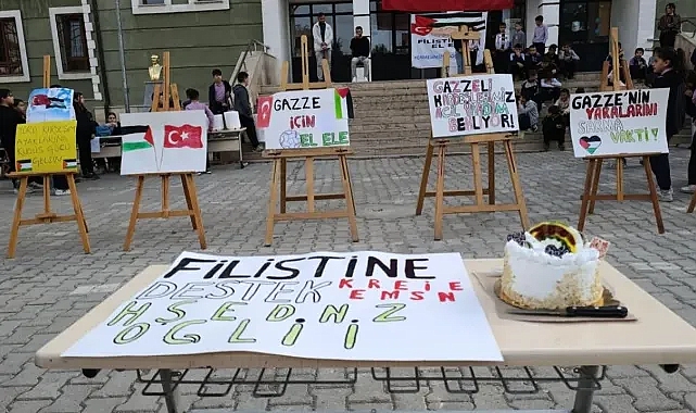 Ermenek’te Öğrencilerden Anlamlı Destek: Gazze İçin Kermes Düzenlendi