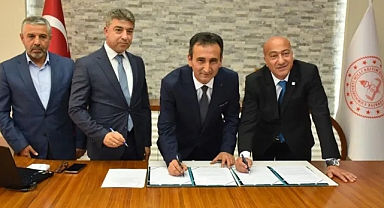 Karaman’da Örnek İş Birliği: 70 Öğrenciye Burs, 5 Mezuna İş Fırsatı