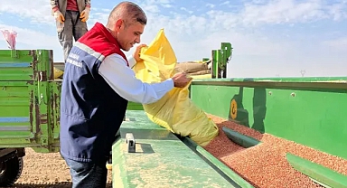 Karamanlı Üreticiler 2026 Sezonu İçin Tarlada Ekim Çalışmalarına Başladı